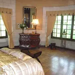 Chateau & Restaurant La Table Du Chateau 酒店 3*