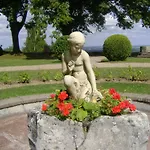 Hotel Chateau & Restaurant La Table Du Chateau 3*