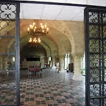 Chateau & Restaurant La Table Du Chateau 3*