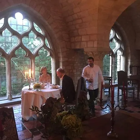 Otel Chateau & Restaurant La Table Du Chateau