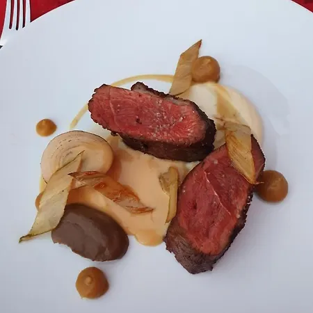 Chateau & Restaurant La Table Du Chateau Otel 3*