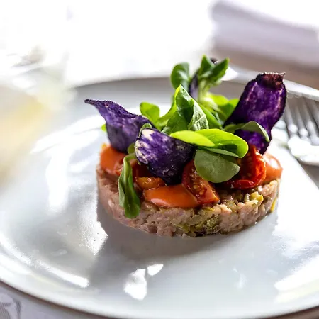 Chateau & Restaurant La Table Du Chateau Hotel