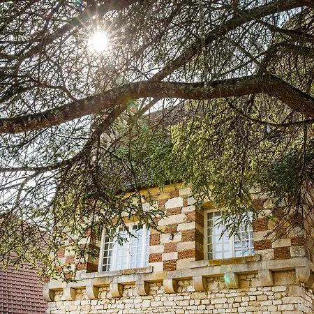 Hotel Chateau & Restaurant La Table Du Chateau 3*