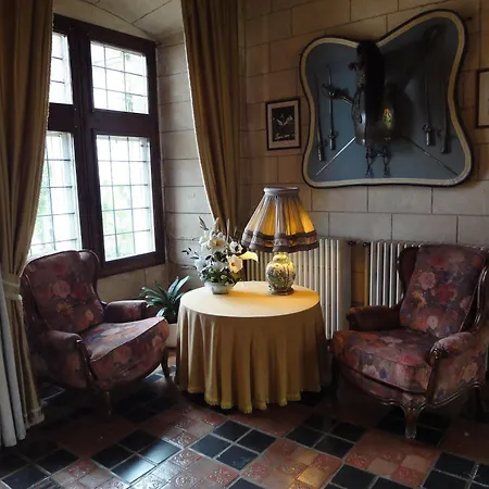 Chateau & Restaurant La Table Du Chateau Otel