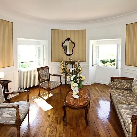 Otel Chateau & Restaurant La Table Du Chateau 3*