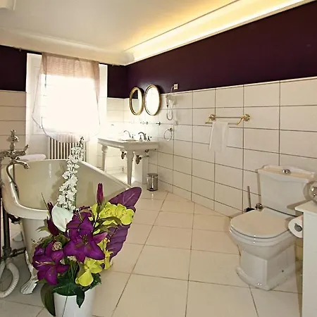 מלון Chateau & Restaurant La Table Du Chateau Hattonchatel