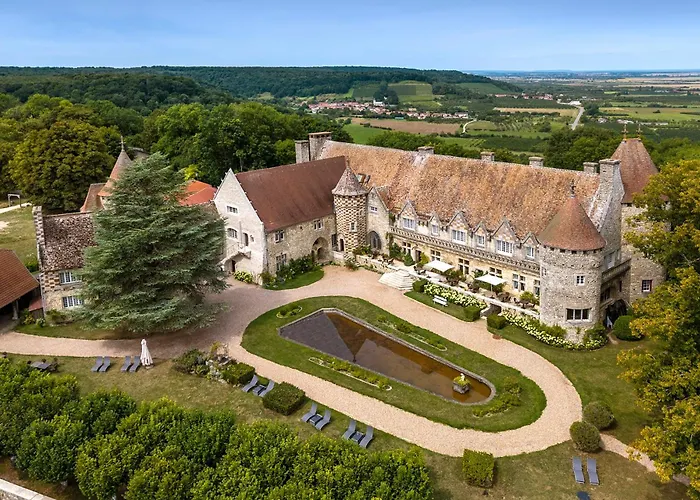 Chateau & Restaurant La Table Du Chateau Hotel